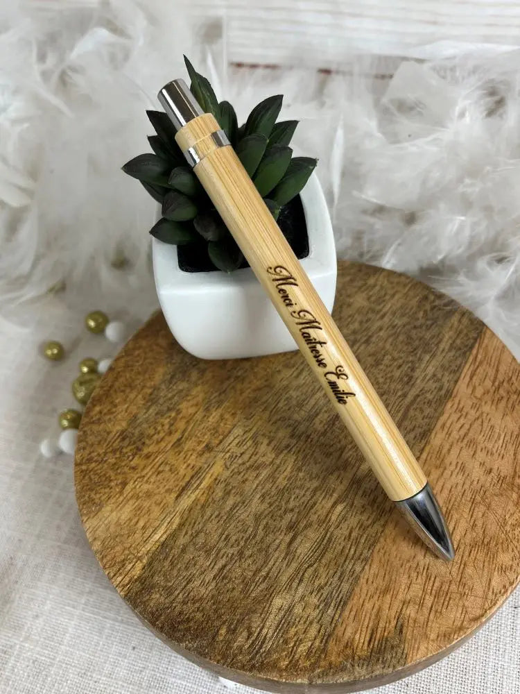 Cake topper en bois sur mesure Laurie déco et lumières