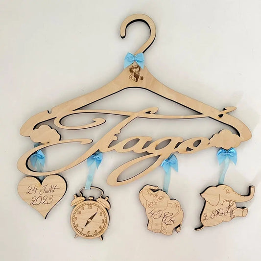 Cintre de naissance éléphant personnalisé Laurie Déco et LumiÚres