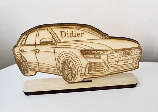 Décoration en bois personnalisée voiture Laurie Déco et Lumières