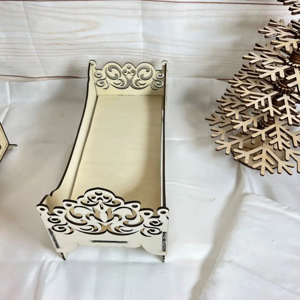 Lit en bois des lutins farceurs Laurie Déco et lumières