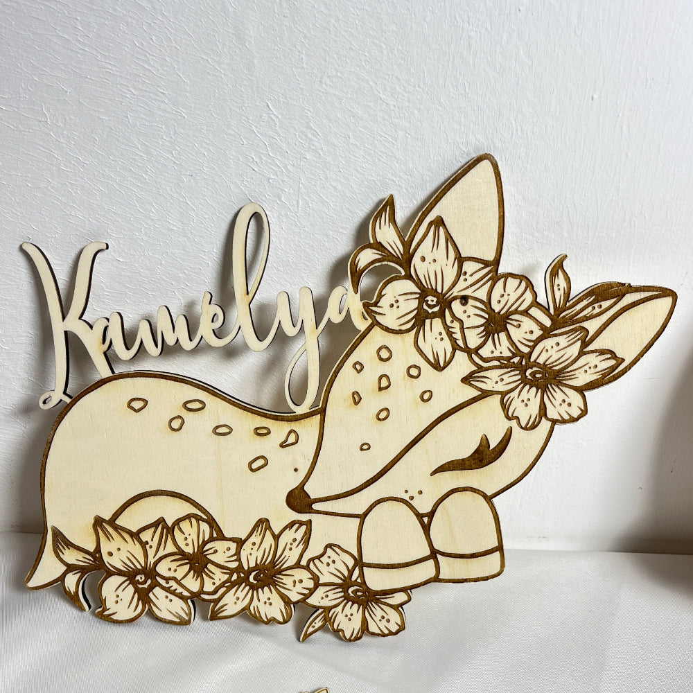 plaque de porte en bois biche