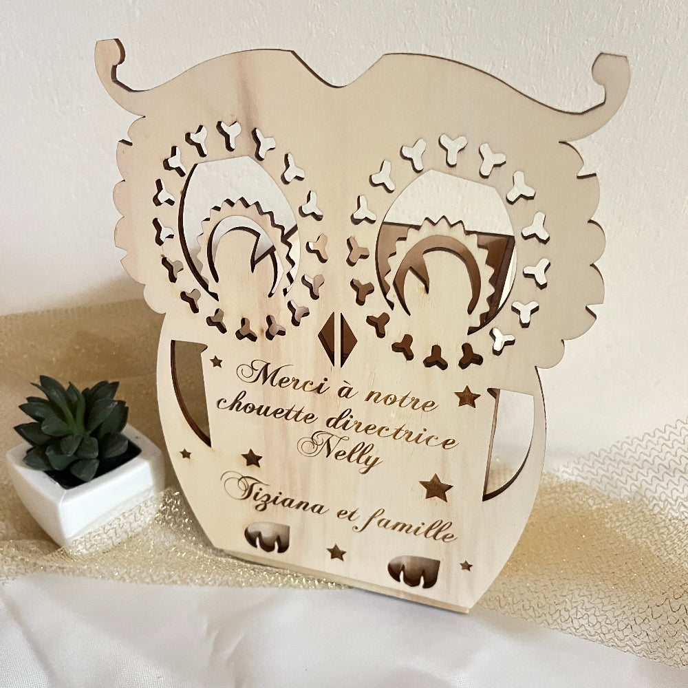 pot a crayon en bois chouette personnalisable maitresse