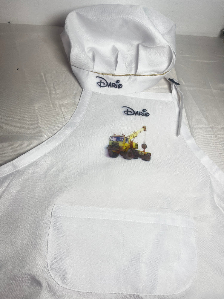 tablier et toque de petit chef personnalisés Laurie Déco et Lumières grue