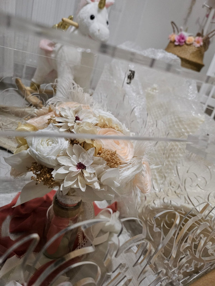 urne a bouquet en plexiglas personnalisable