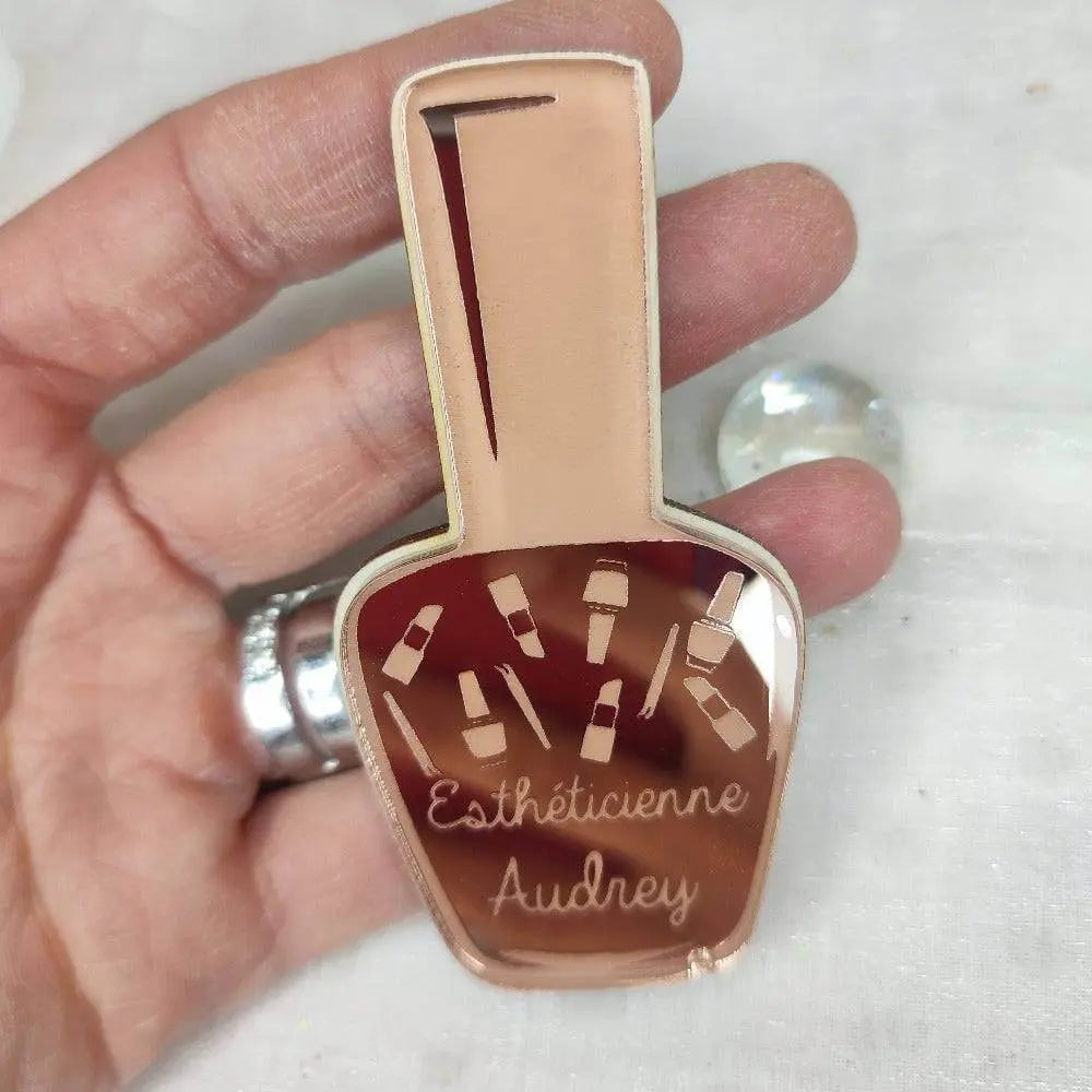 Badge à personnaliser Laurie Déco et lumières