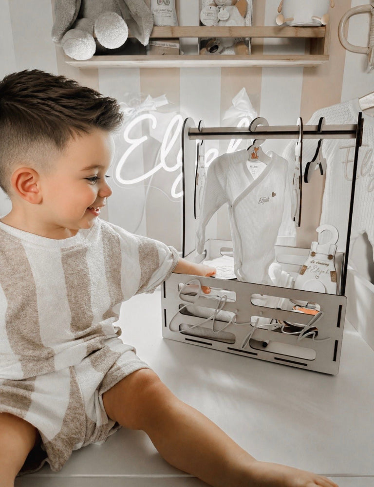 Quelle décoration de naissance choisir selon le thème de la chambre de bébé ?