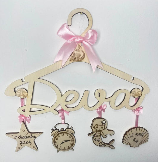 Cintre de naissance sirène personnalisé Laurie Déco et Lumières