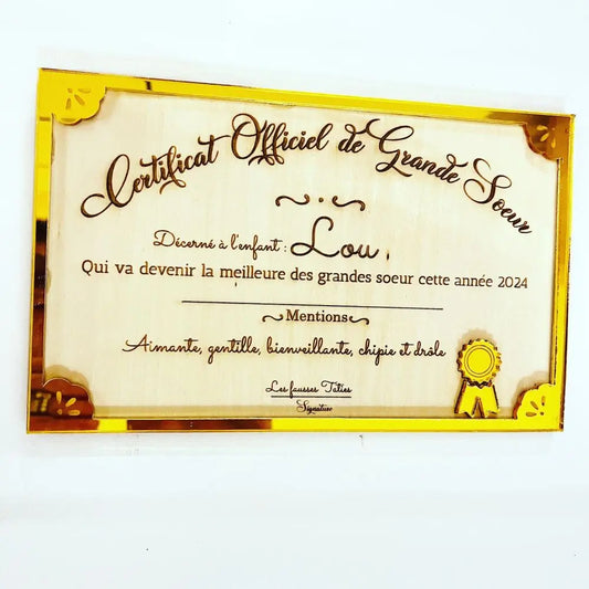 Diplôme en bois personnalisé Laurie Déco et Lumières