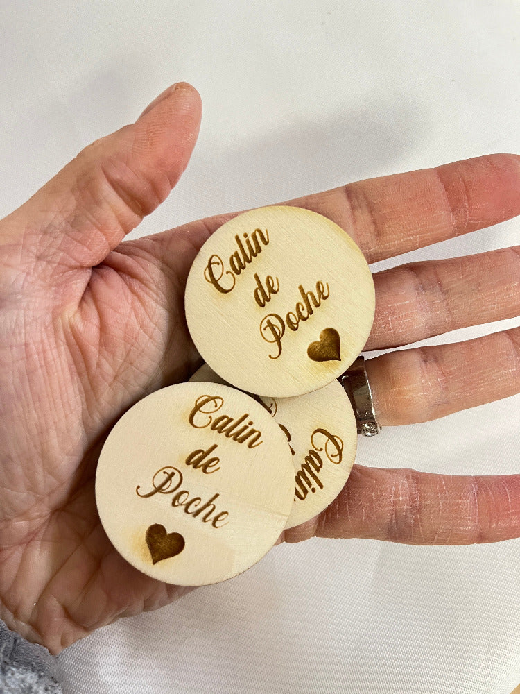 Jeton Calin de Poche Personnalisé en Bois - Cadeau Unique pour Enfant 1