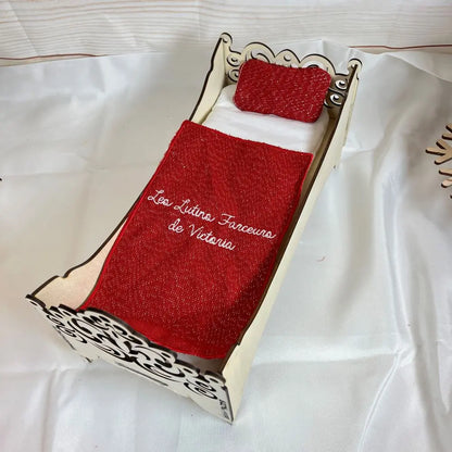 Lit en bois des lutins farceurs Laurie Déco et lumières