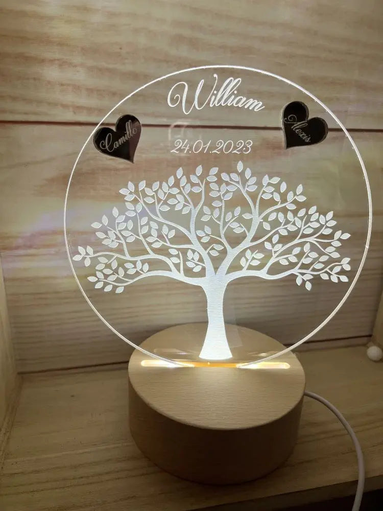 Lampe livre LED en bois gravée design Maman