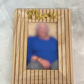 Cadre souvenir défunt en bois avec inscription dorée Mémé et portrait flouté