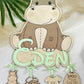 decoration de naissance en bois et couleur hippopotame 
