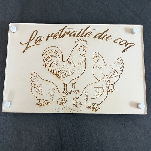 decoration en bois gravé recouverte plexi special exterieur