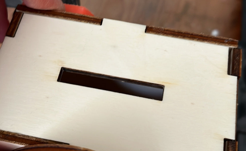 dessus de tirelire en bois personnalisable