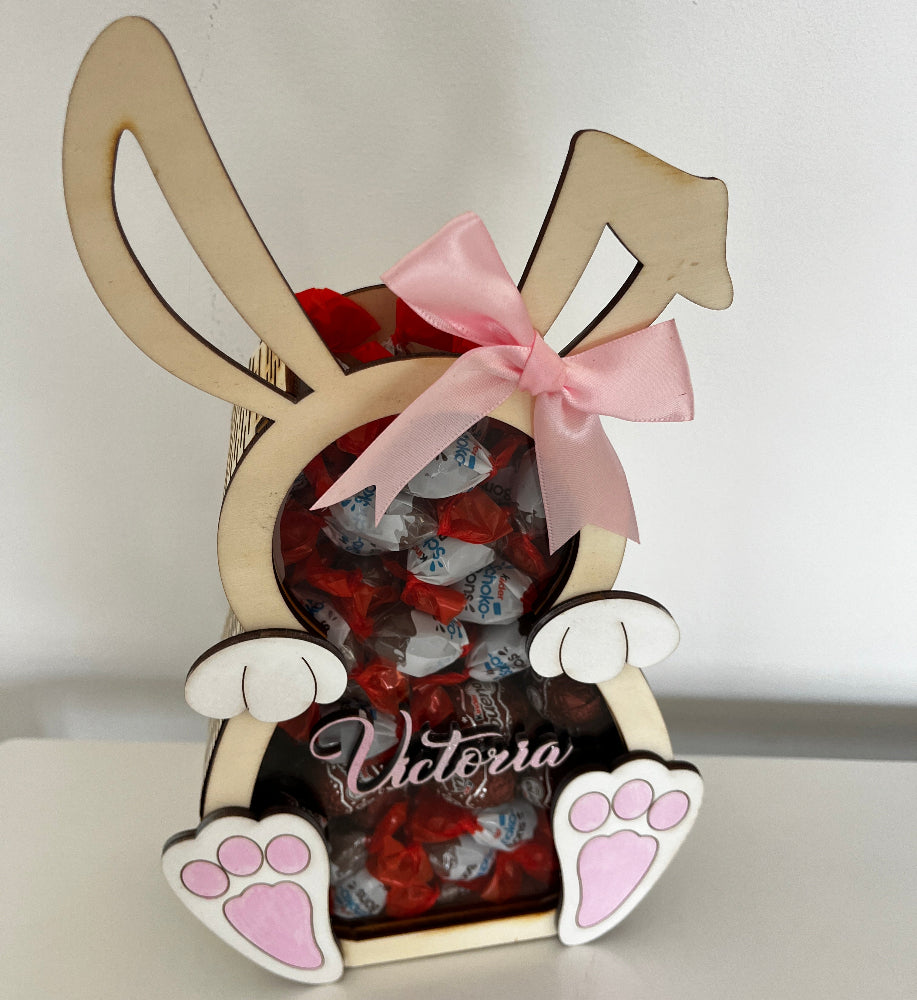 lapin de paques en bois personnalisable rempli de kinder 