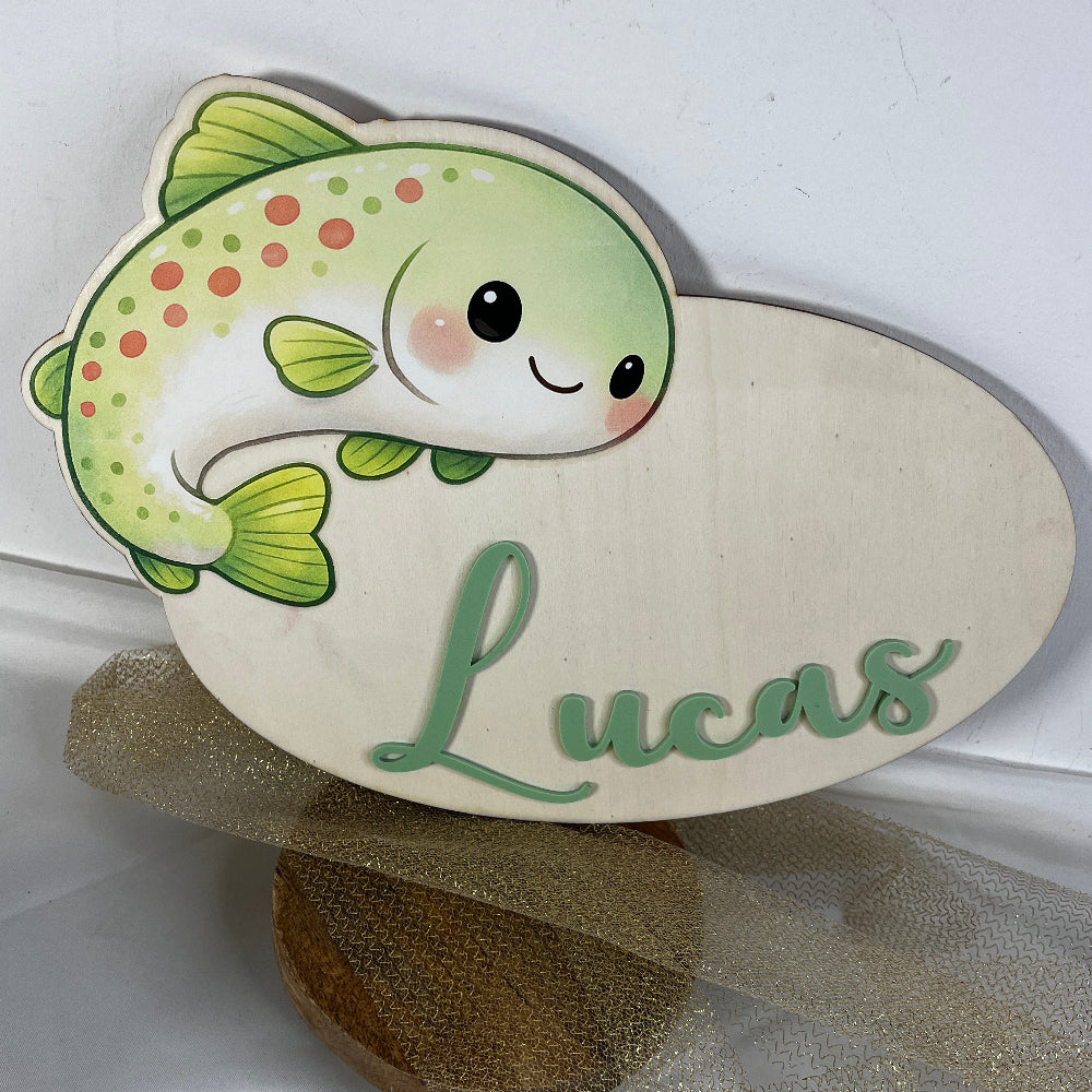 plaque de porte poisson en bois personnalisable