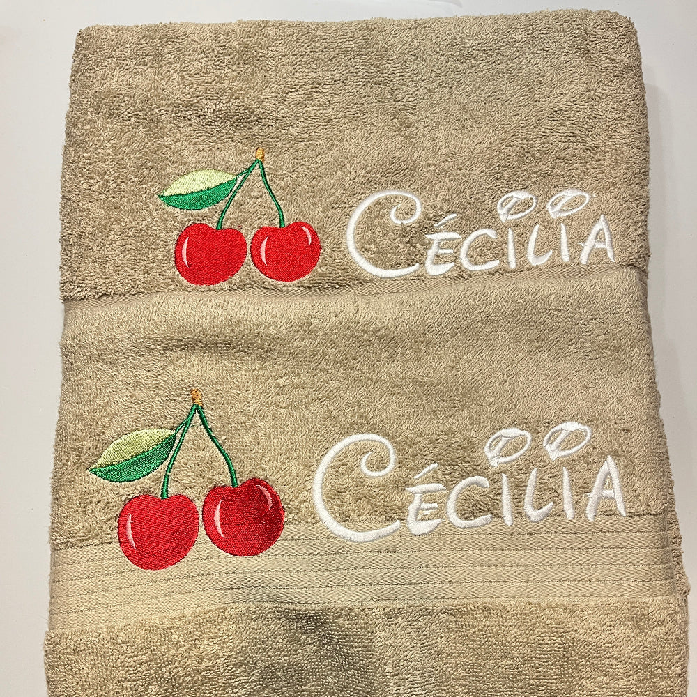 serviette broderie cerise