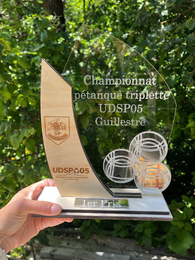 trophée personnalisable bois et plexiglas petanque