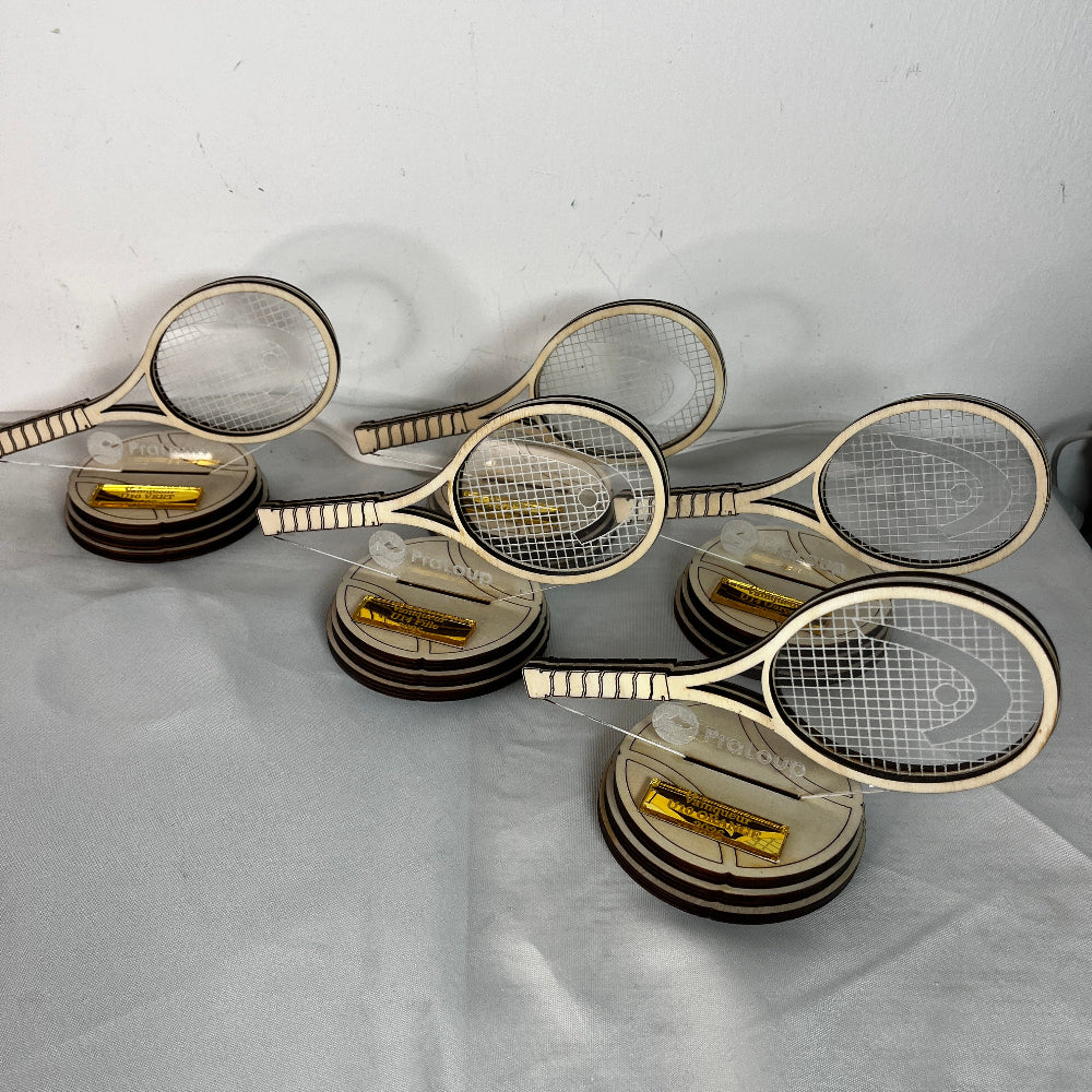 trophee tennis praloup bois et plexiglas petit format