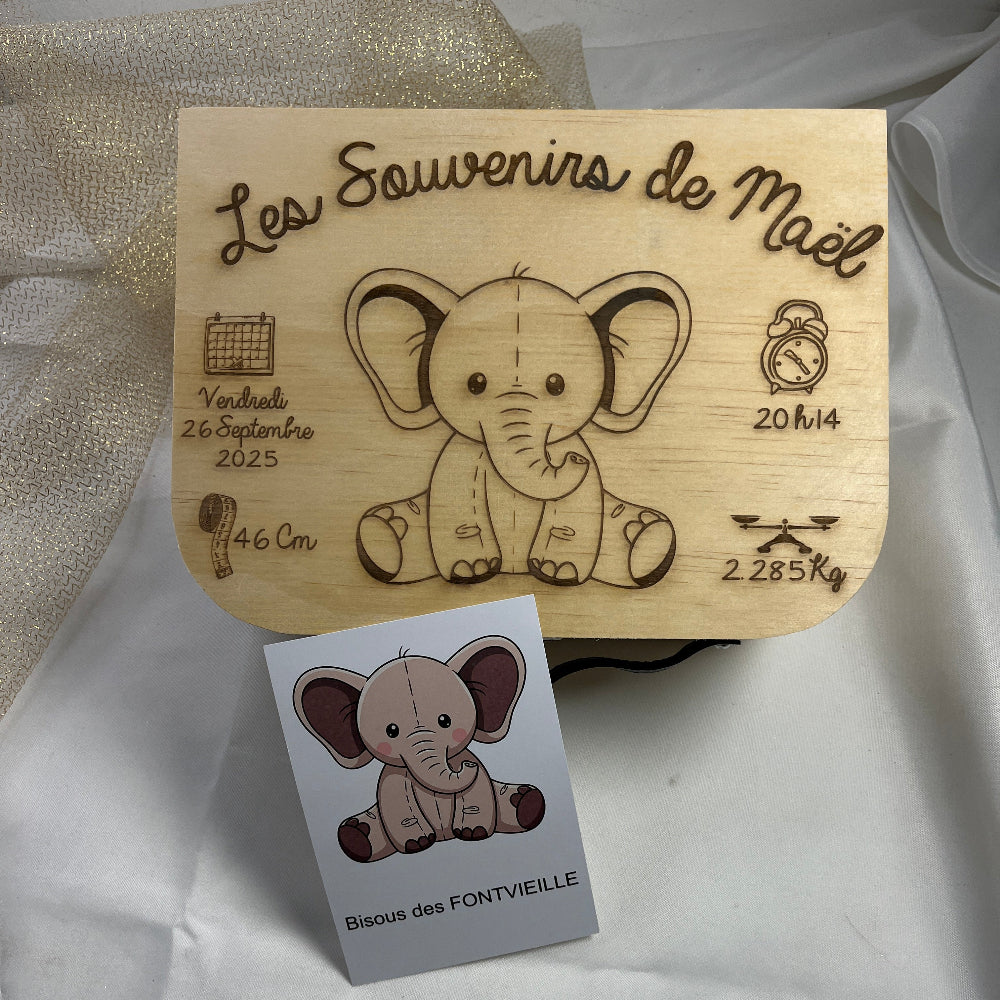 valise souvenirs de naissance en bois gravee elephant